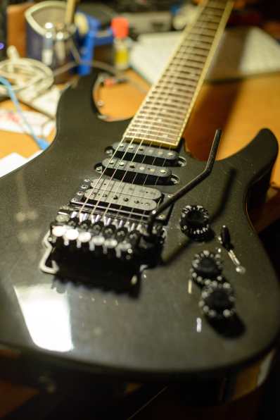 Yamaha RGX612S - RM-Pro Tremolo licensed from Floyd Rose